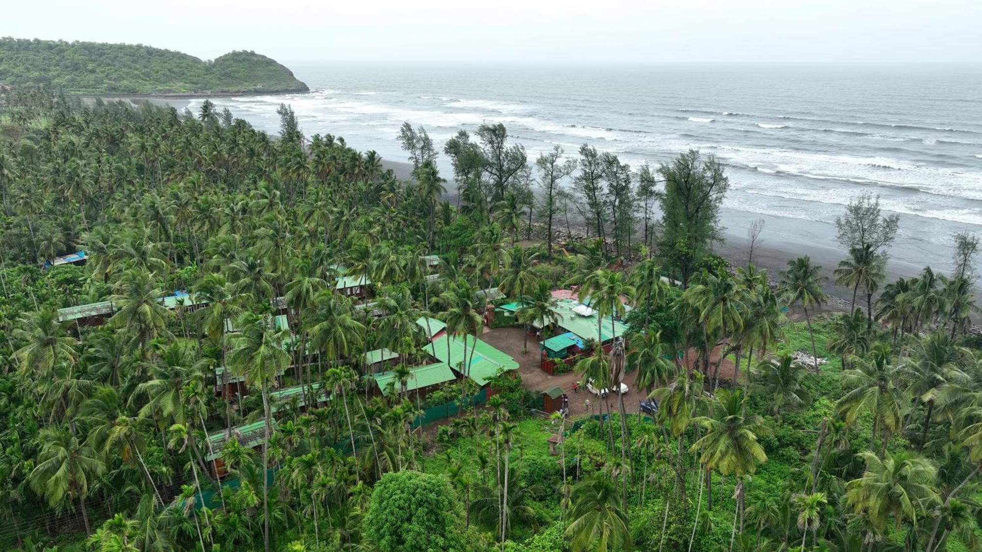 Tranquil Beach Resort Harihareshwar ภายนอก รูปภาพ